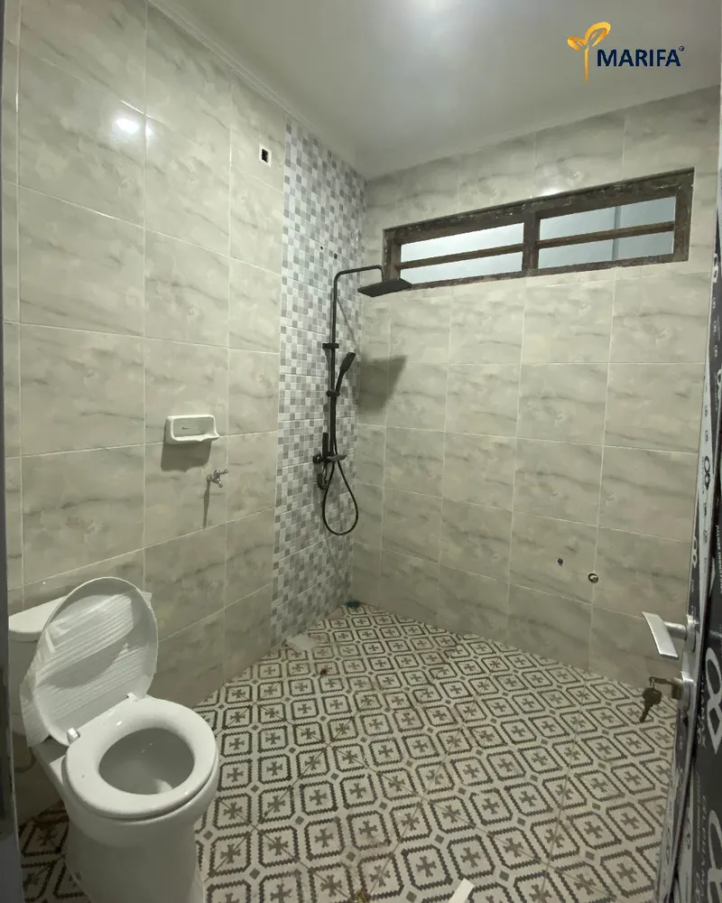 Rumah impian di surabaya proyek marifa property yang masuk tahap finishing 6